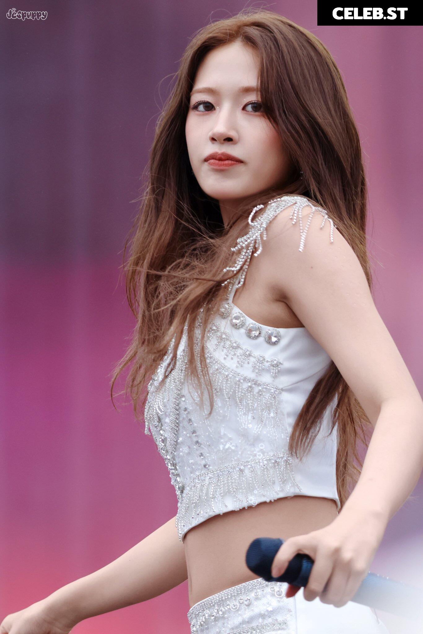 An Yujin 안유진 | (An) IVE Image 10620784