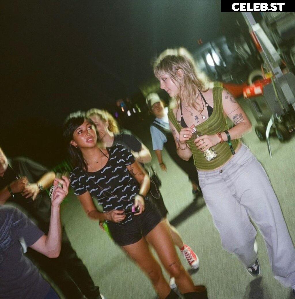 beabadoobee radvxz Image 10623827