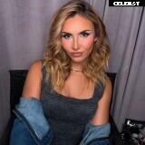 Alicia Atout and Salina de la Renta Image 10623604