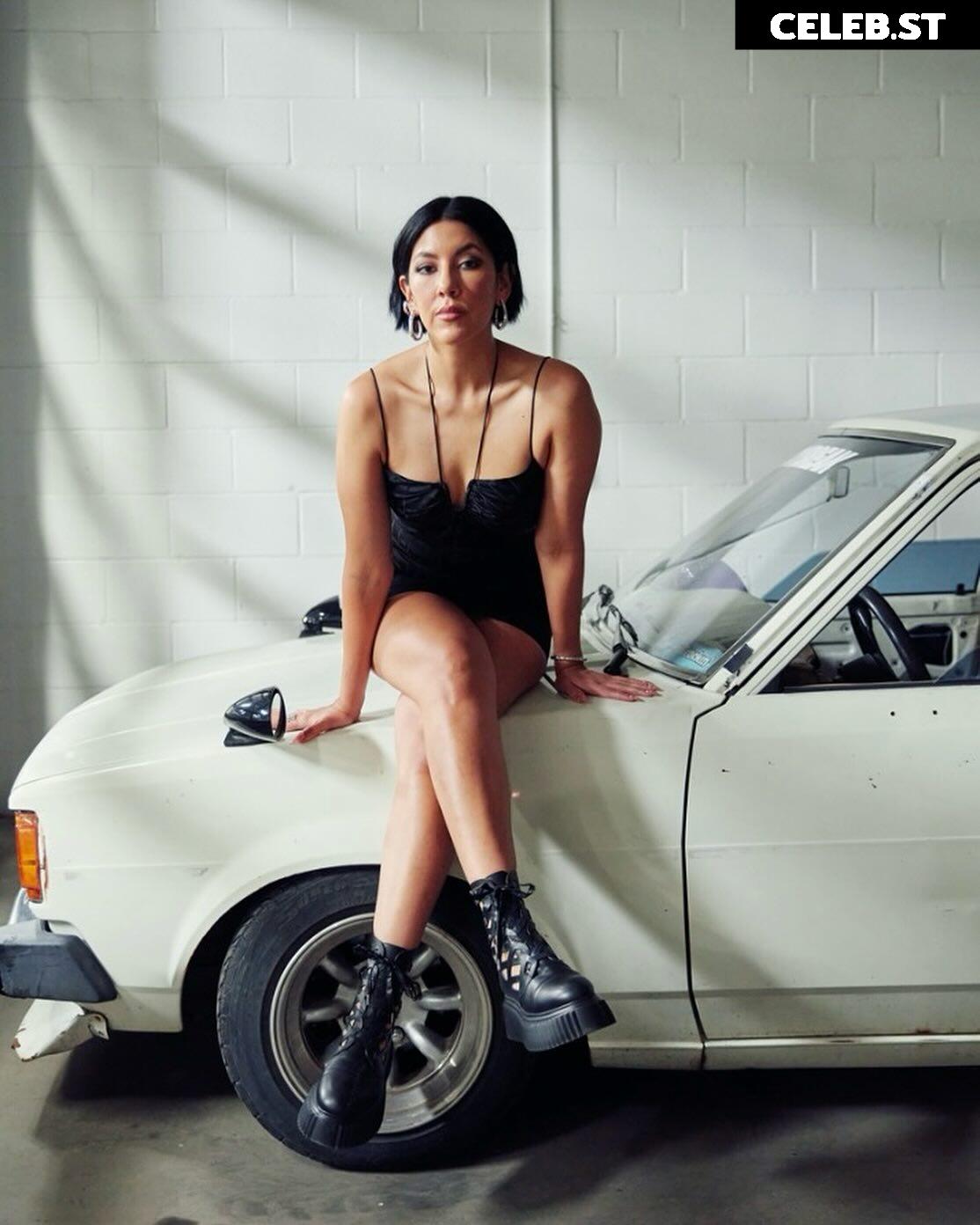 Stephanie Beatriz (Rosa Diaz from Brooklyn Nine-Nine) Image 10622090