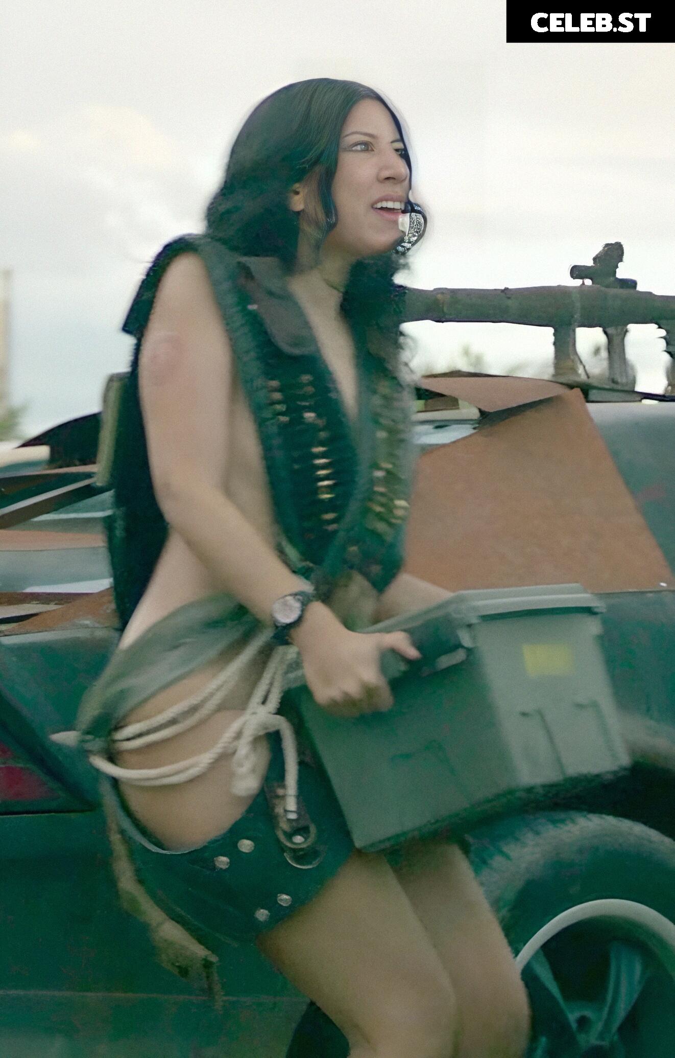 Stephanie Beatriz (Rosa Diaz from Brooklyn Nine-Nine) Image 10622065