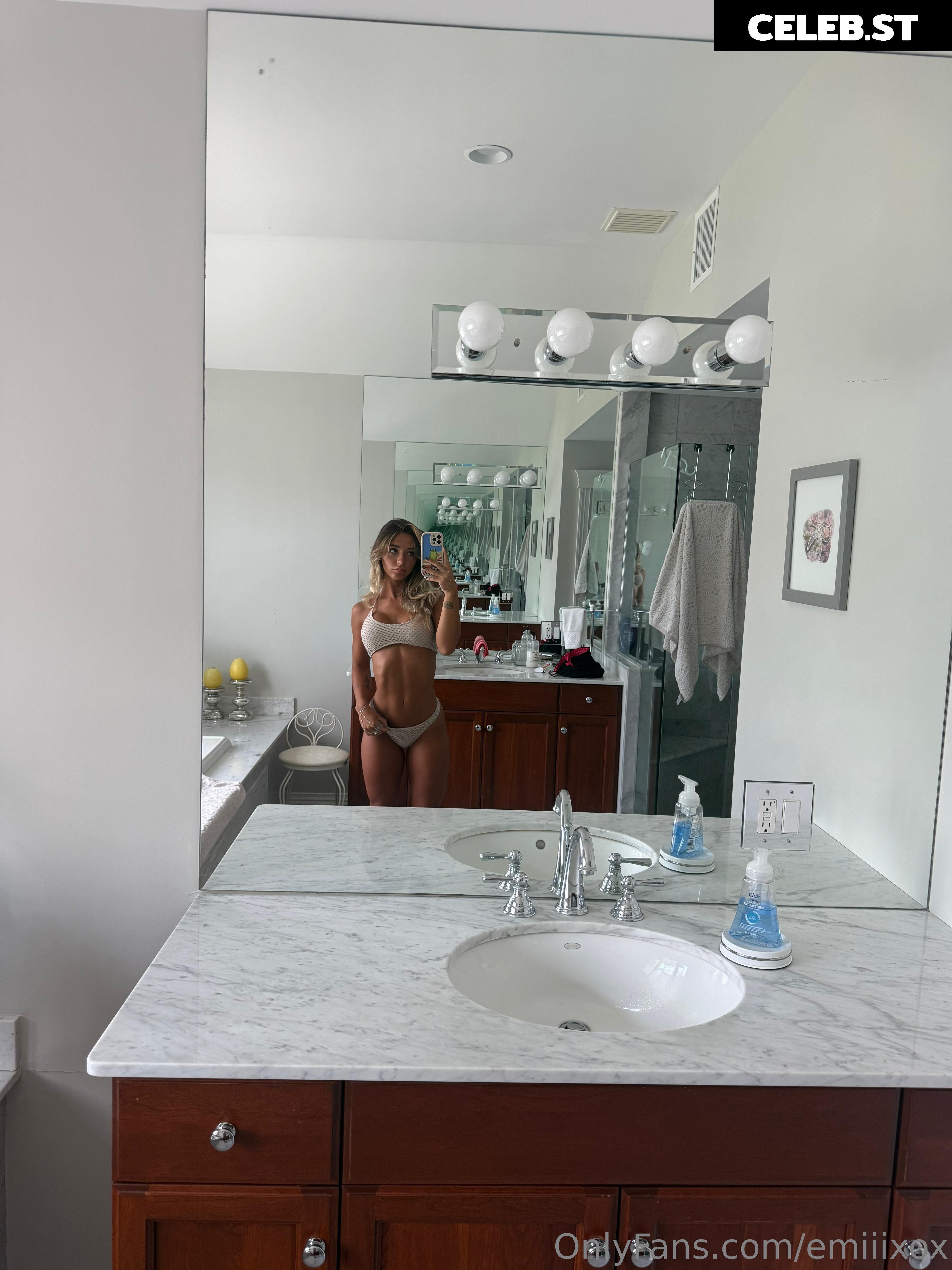 Emelyexo | Emelyeender Image 10608307