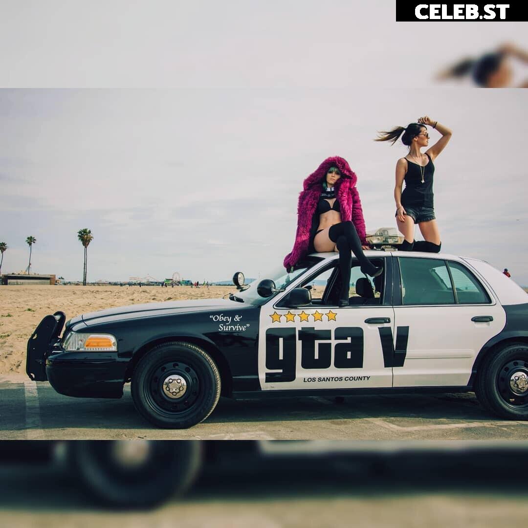 Sonja Reid aka OMGitsfirefoxx Image 10606533