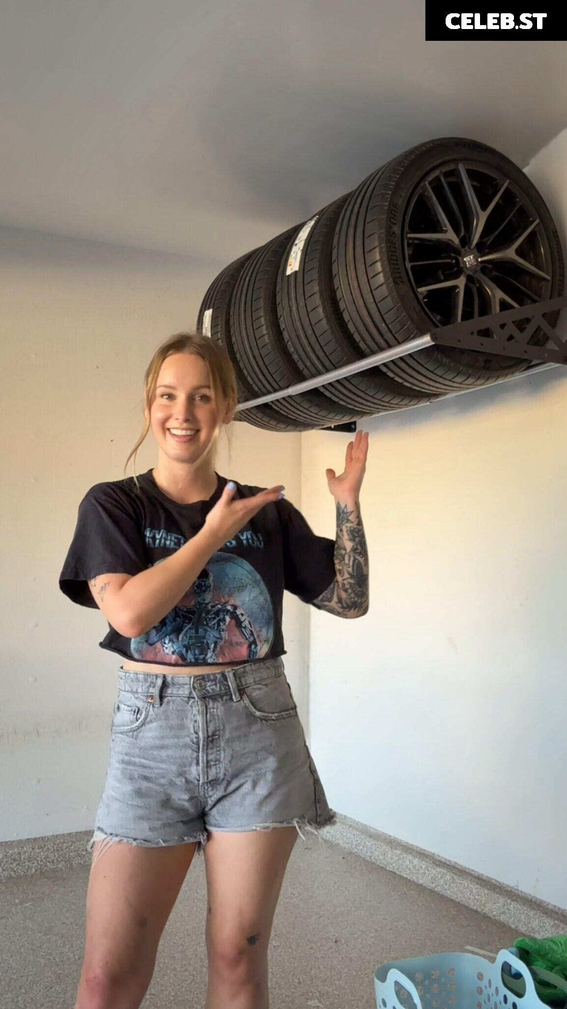 Sonja Reid aka OMGitsfirefoxx Image 10606551