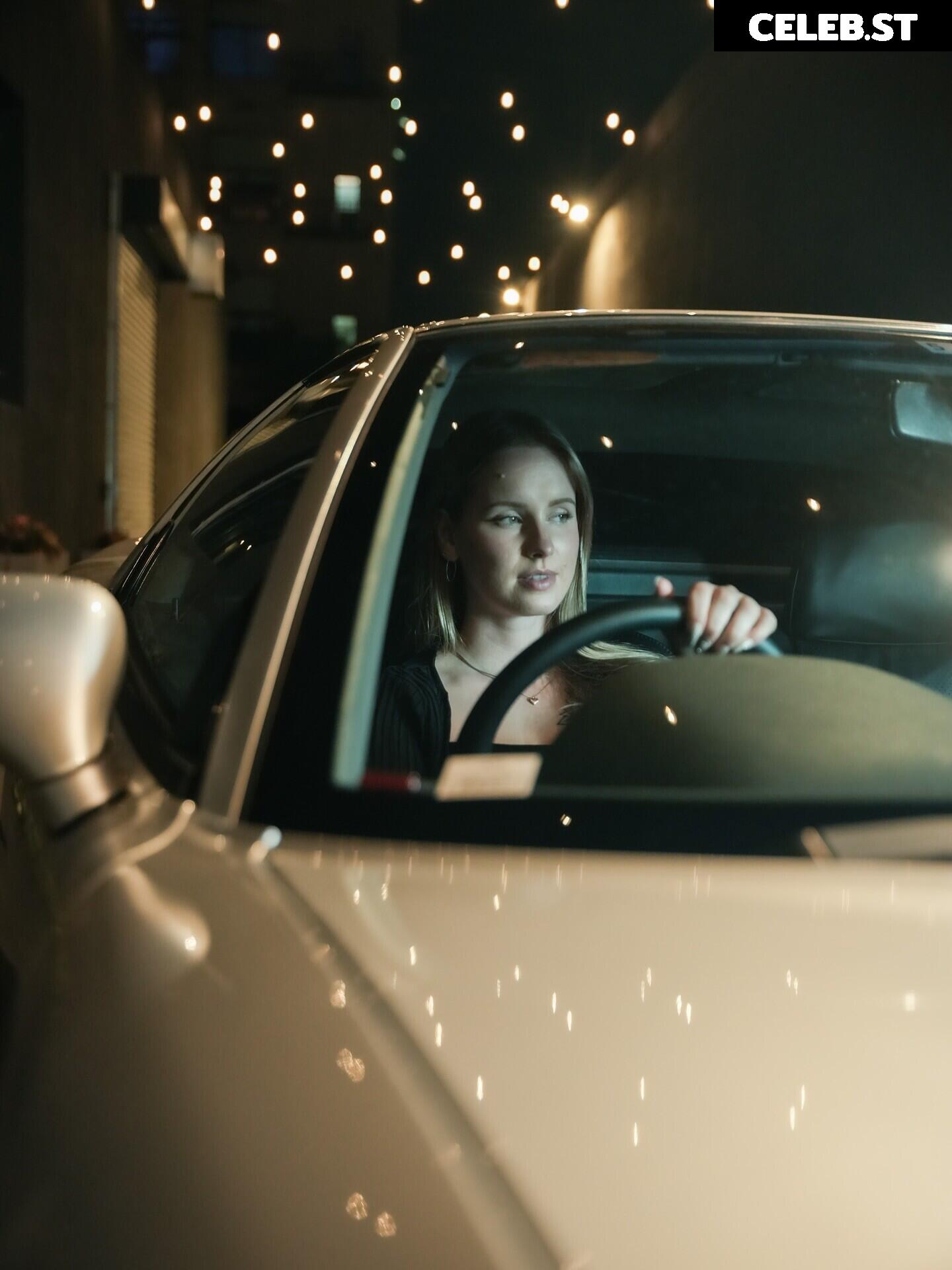 Sonja Reid aka OMGitsfirefoxx Image 10606542