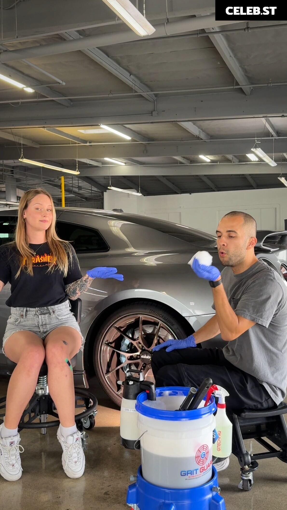 Sonja Reid aka OMGitsfirefoxx Image 10606549