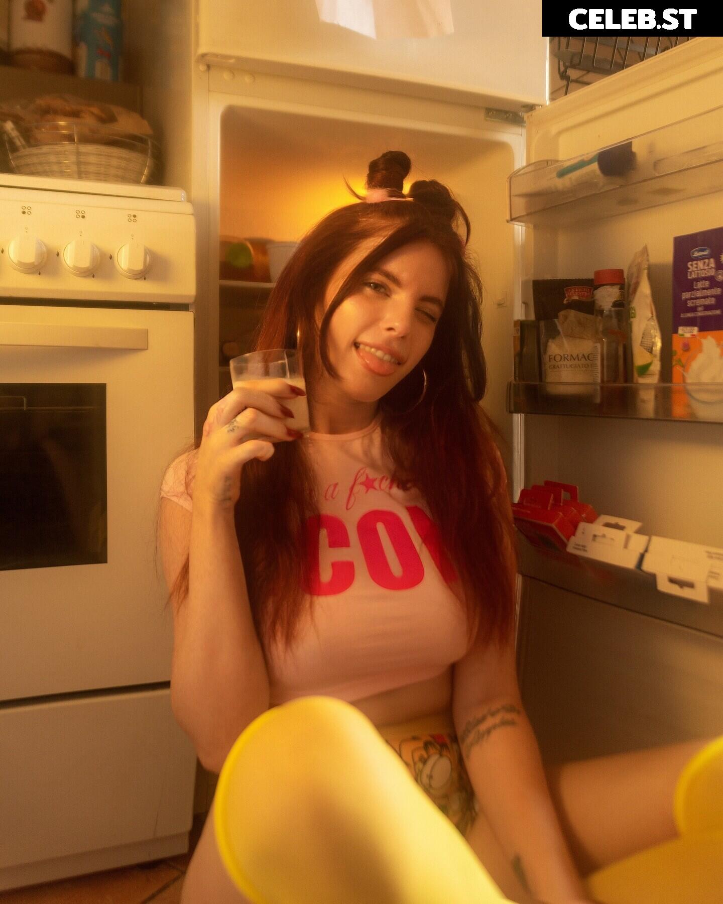 Lucilla Materazzi / Lucilla Jiggly Image 10606728