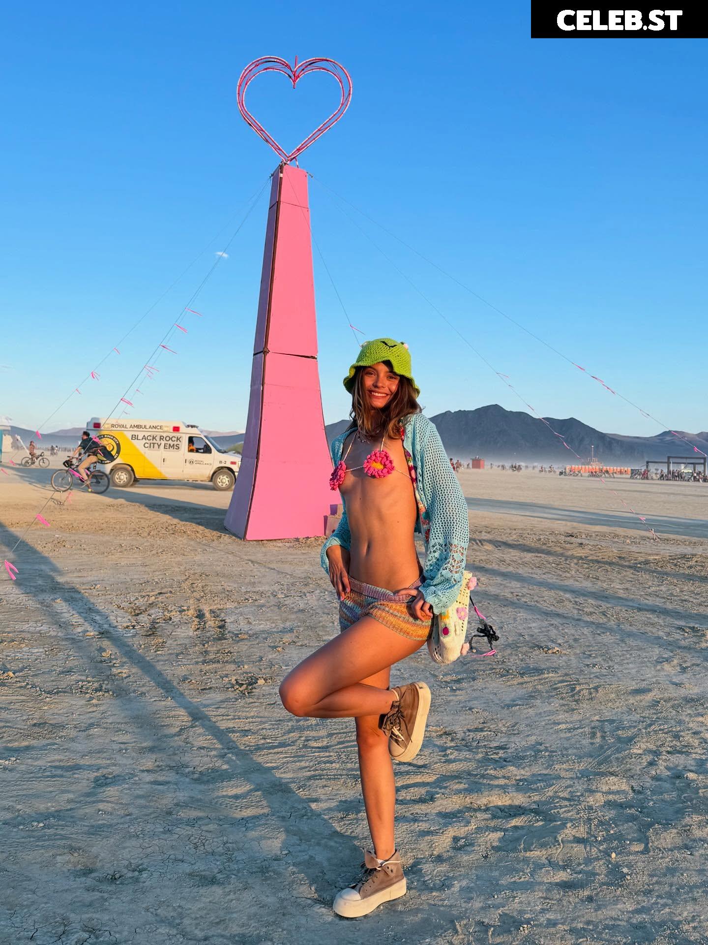 Dasha Komarova / Darya Komarova / Odarka Komarova Image 10600111