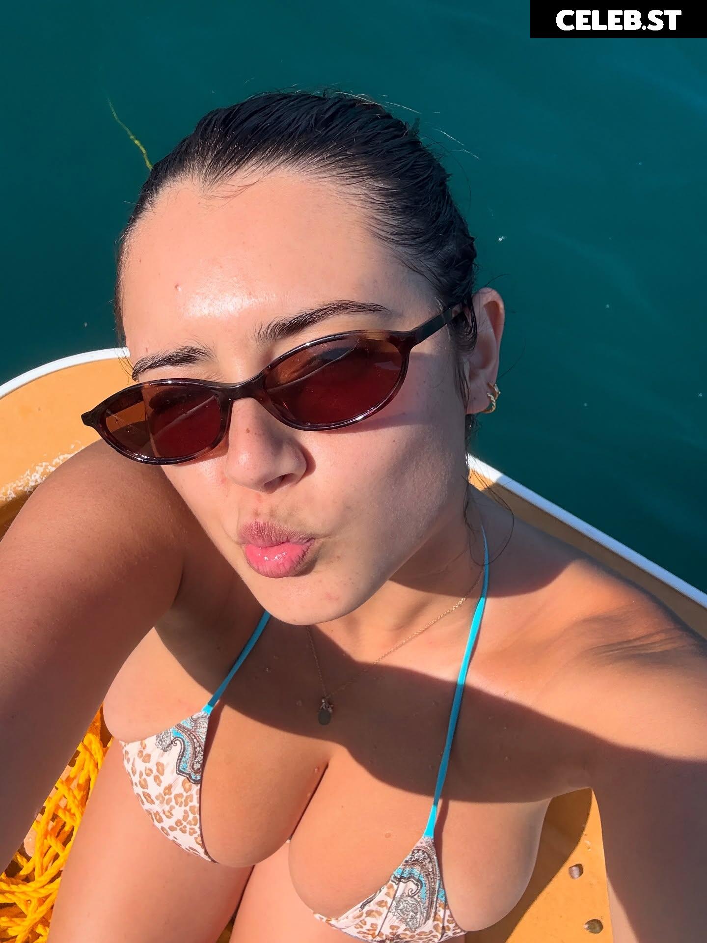 Sarah Curr (@sarahcurr) Image 10603491