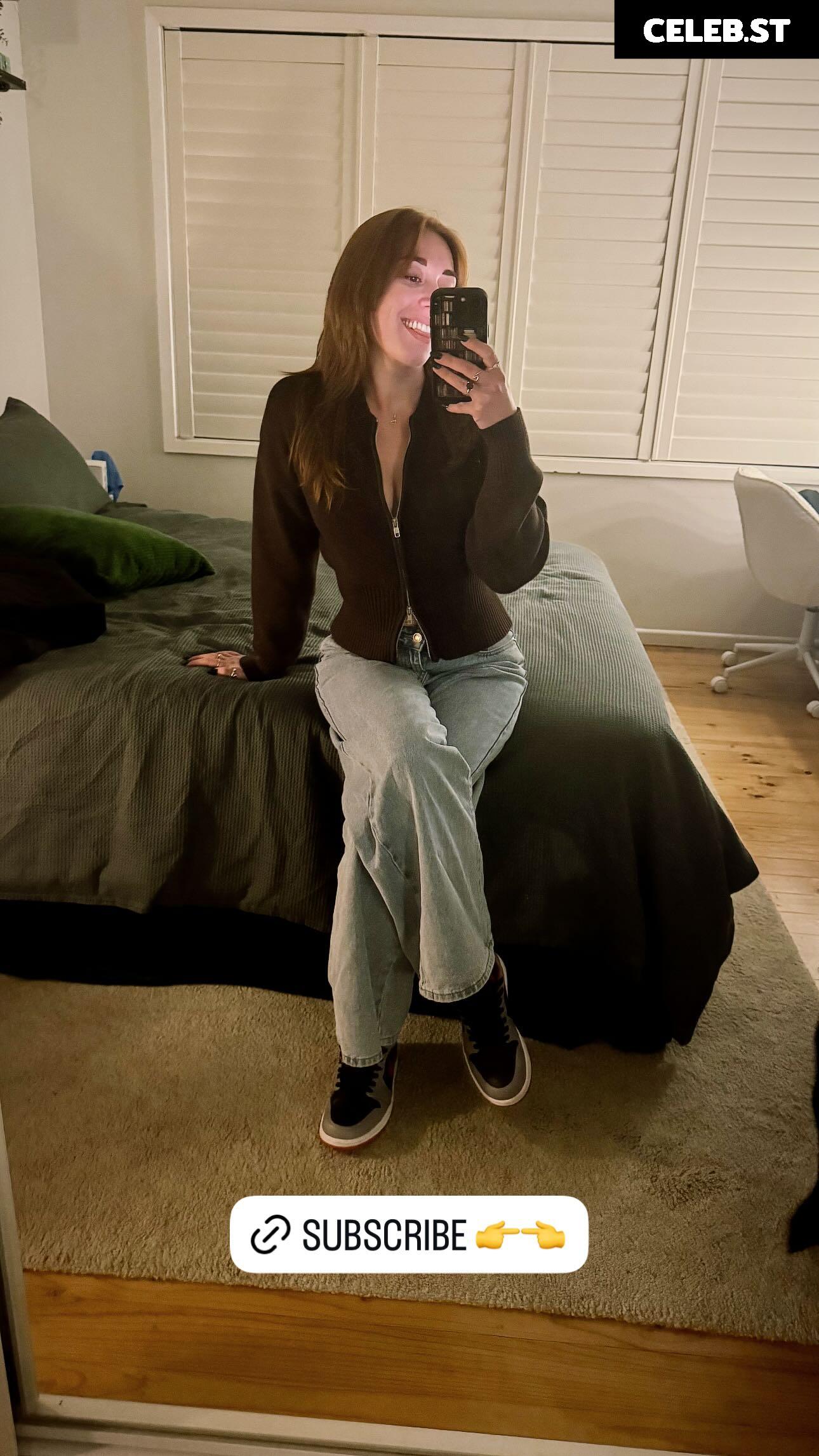 Abby boom / abbyboomofficial Image 10602991