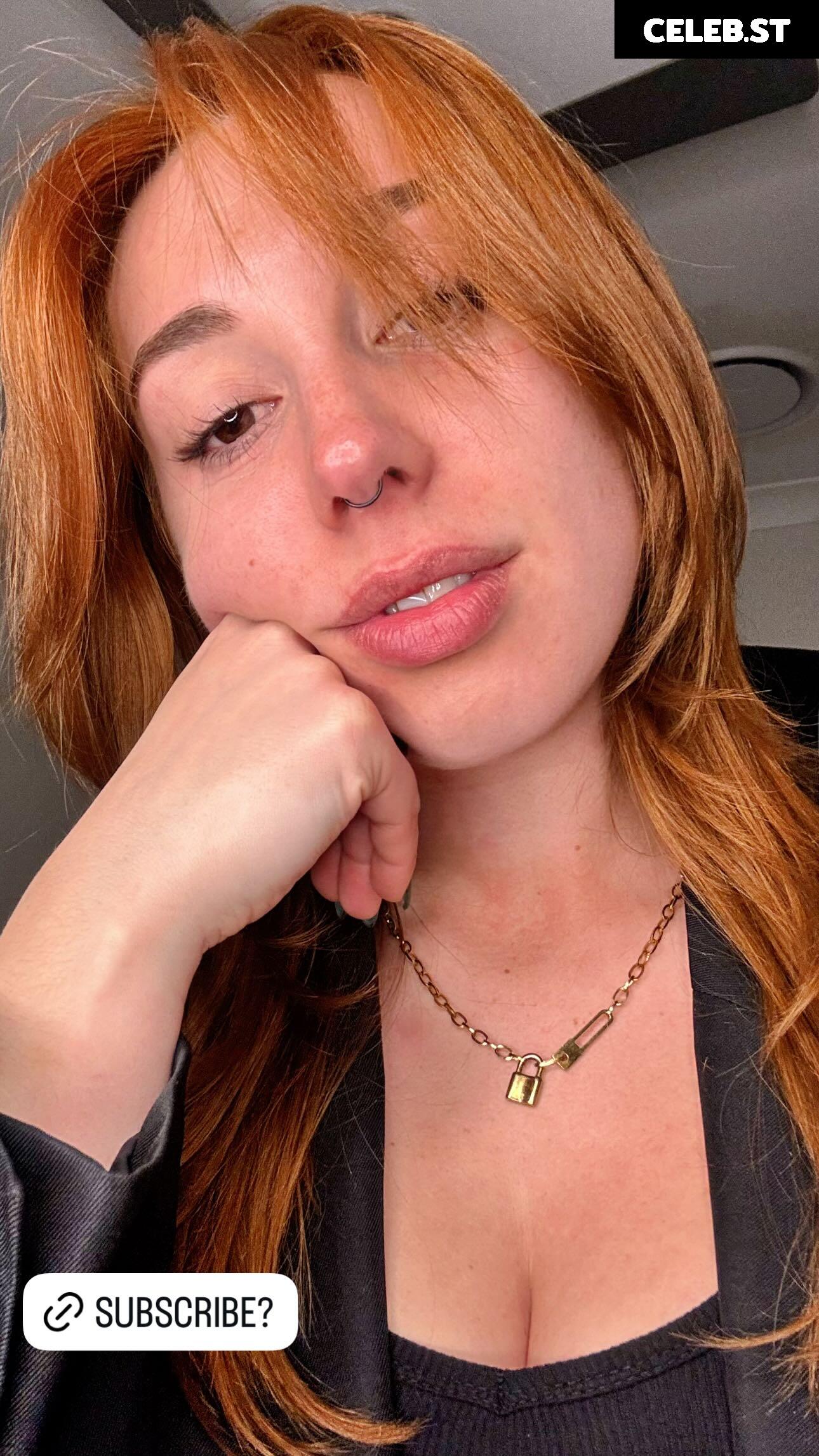 Abby boom / abbyboomofficial Image 10602984
