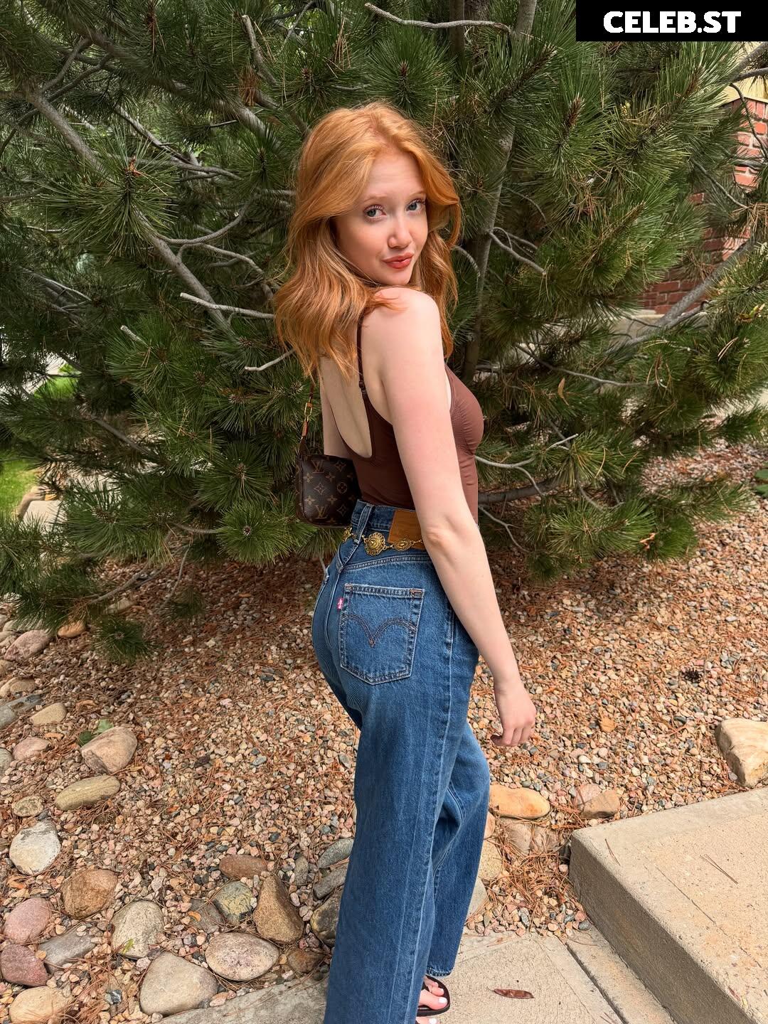 Makenna Kelly / Lifewithmak Image 10602701