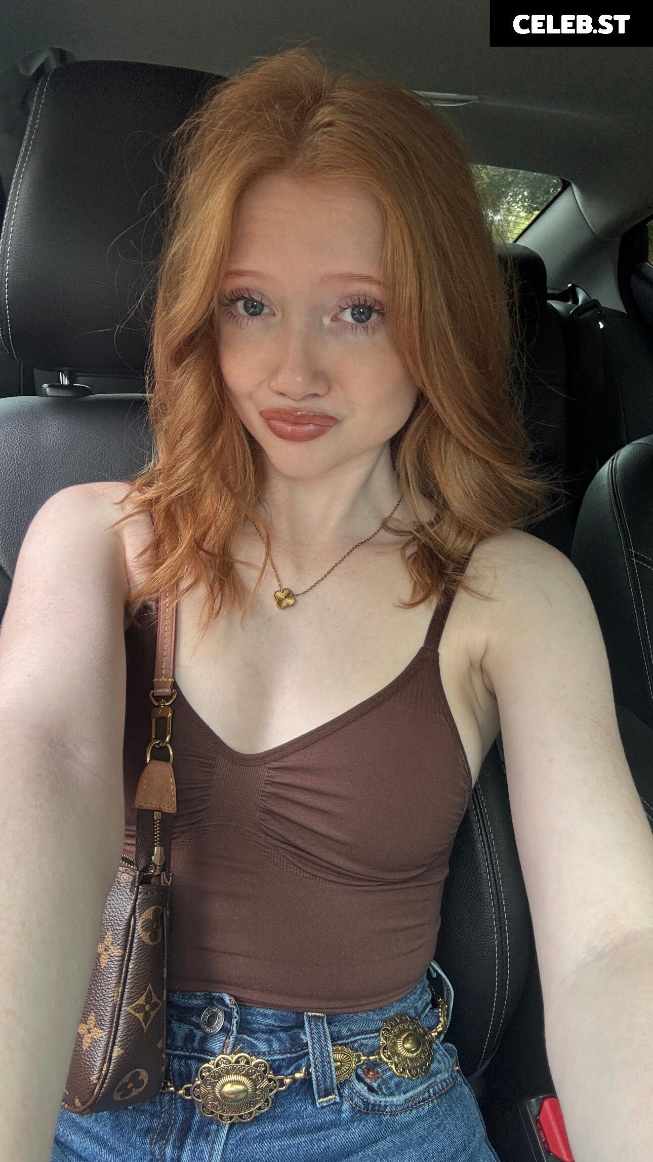 Makenna Kelly / Lifewithmak Image 10602700