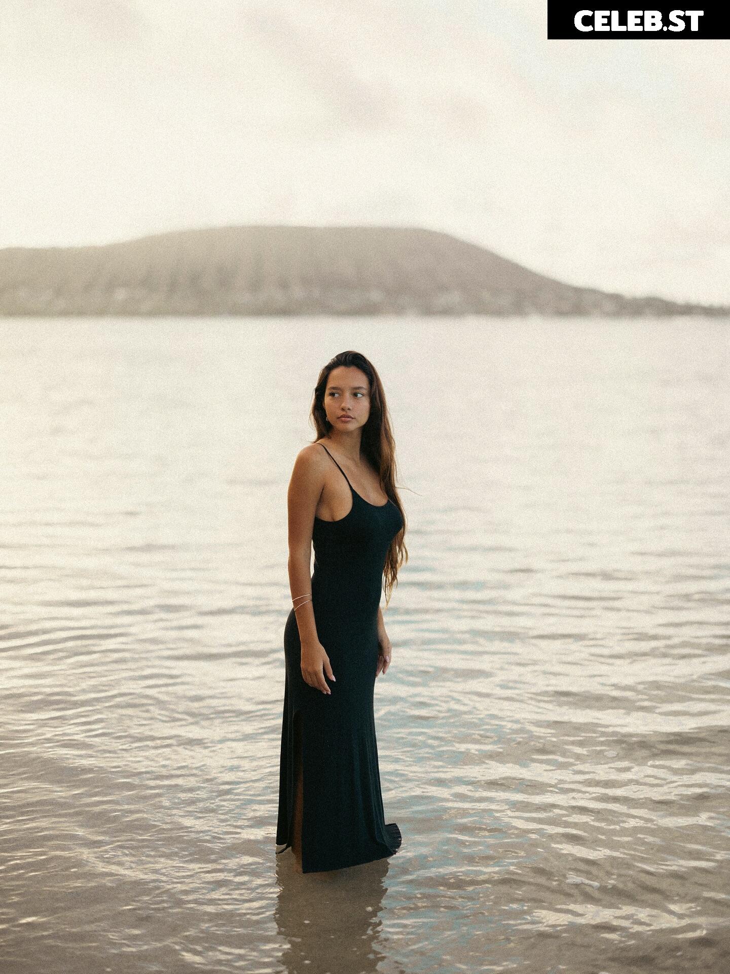 Anabel Carriker-Figueroa / @anabelslife Image 10609727