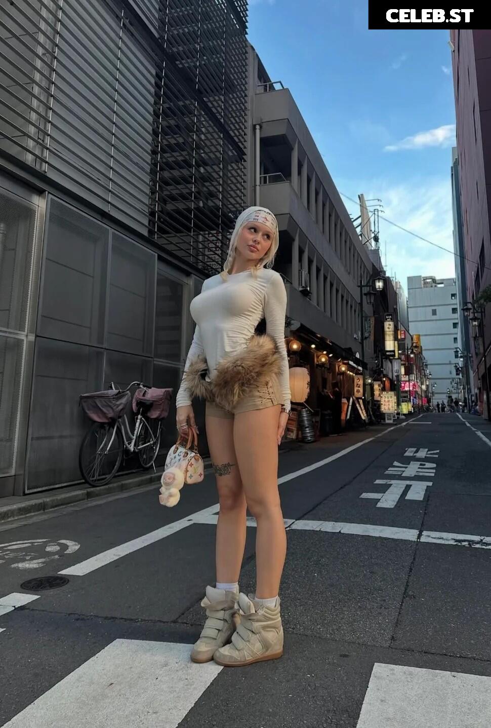 Lila Janowska Image 10609179