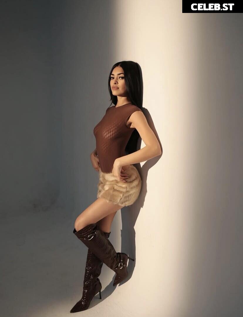 Mariah Lopez | Ryriahx | Myaaangelica Image 10609040