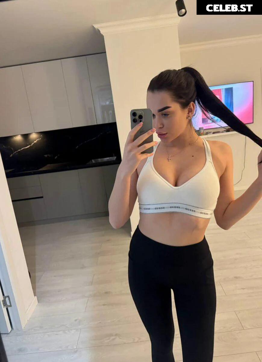 Kseniia Boginskaya Image 10698548