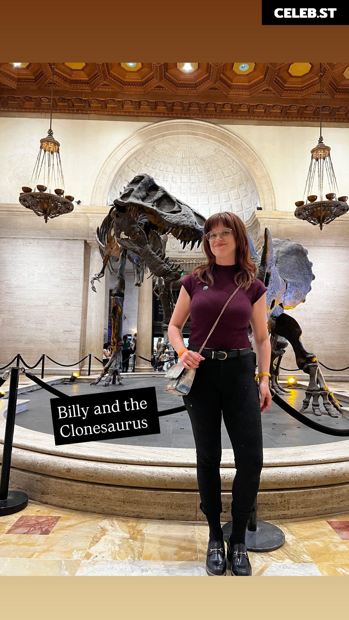 Allie Goertz Image 10695736