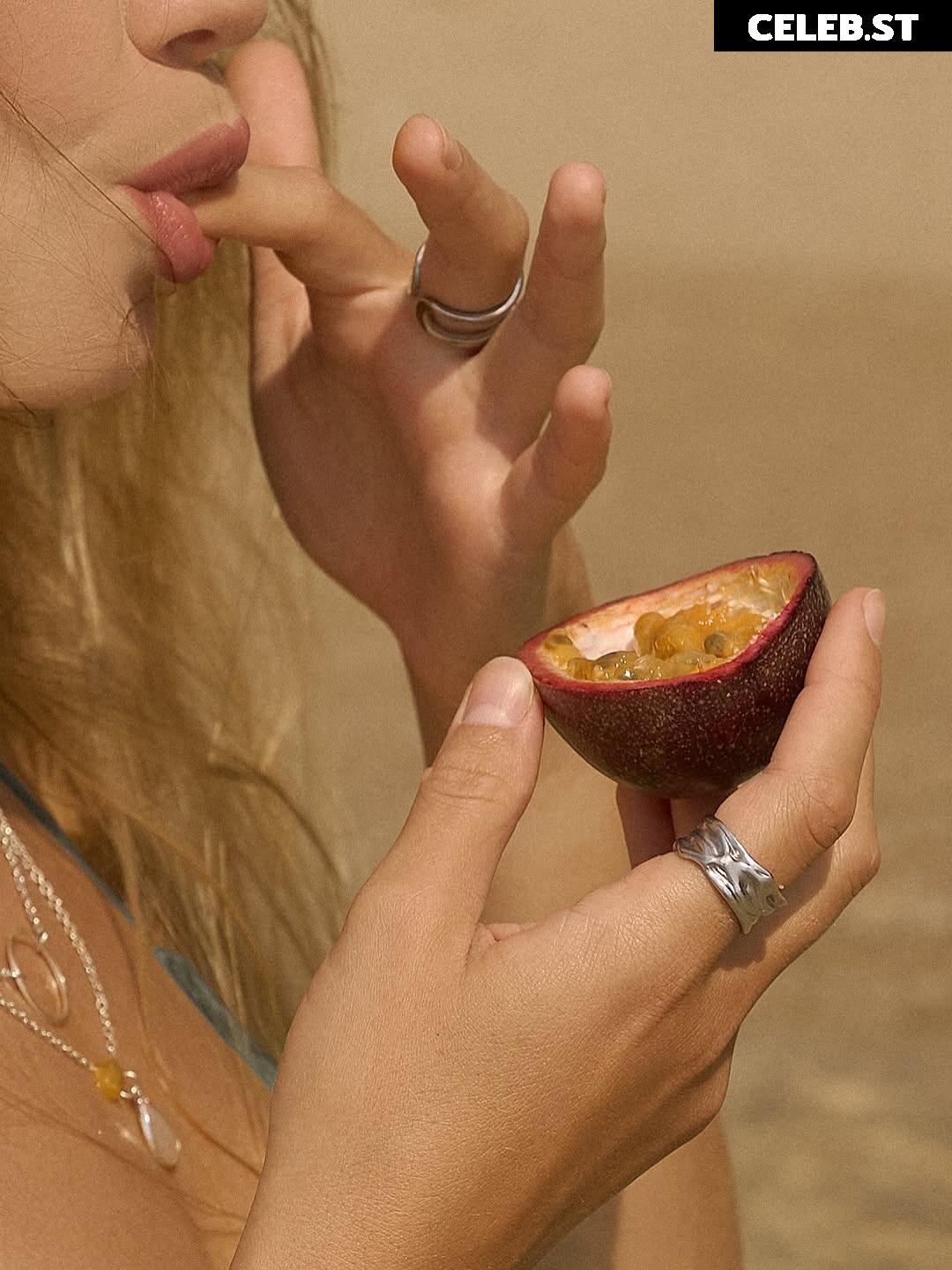 Aᴛᴀɴᴀꜱᴏᴠᴀ Lᴇʀᴀ Image 10691284