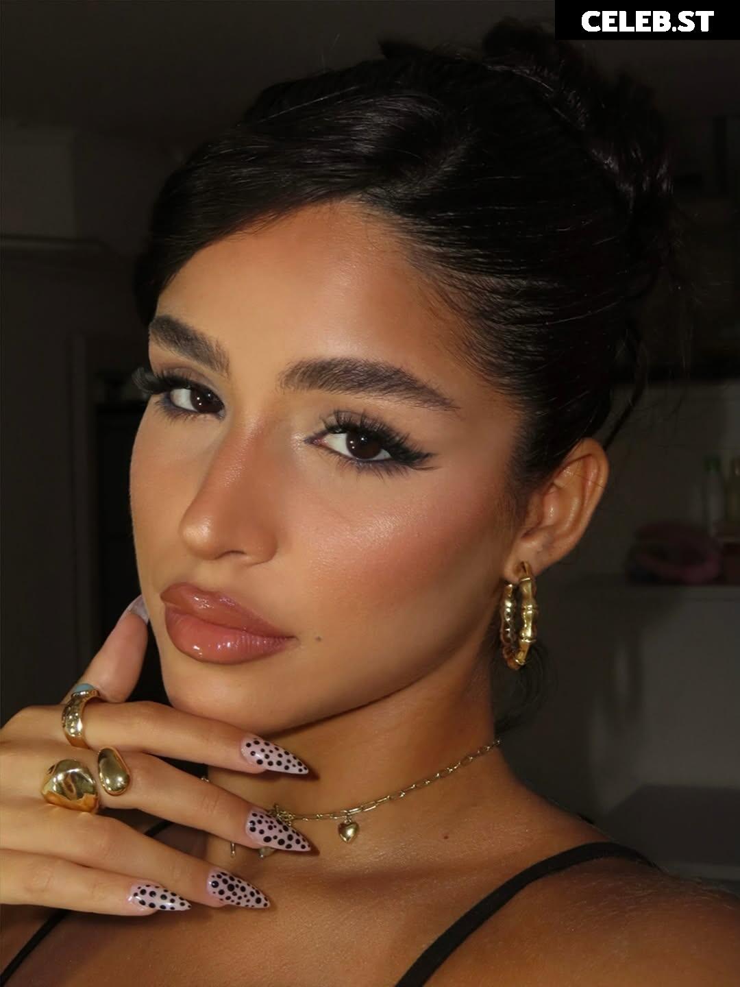 Roni Danino / ronidannino Image 10690368