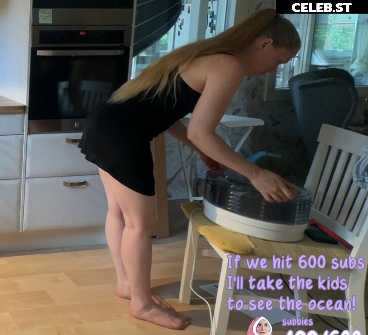 Siri/Sirililia Image 10692464