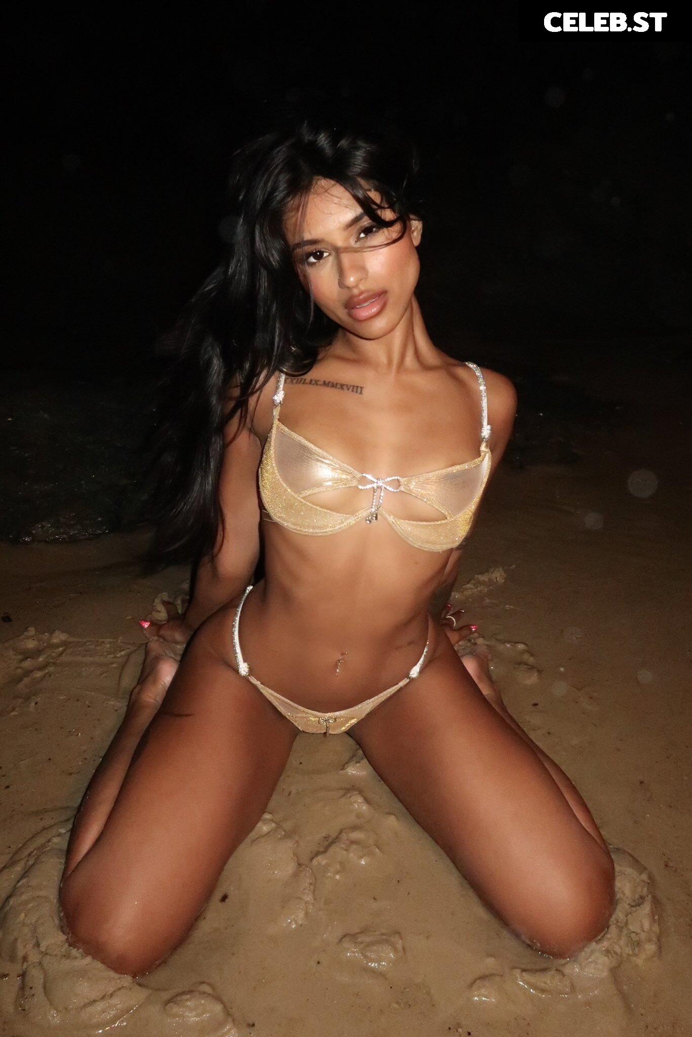 Tia.theofficial Image 10699731