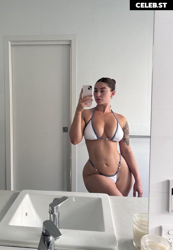 Madeleinerosee Image 10688383