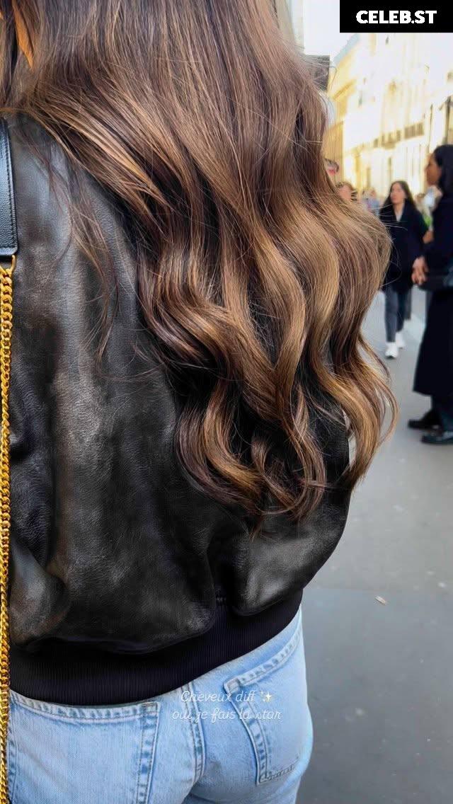 Yoona french streamer Image 10685061