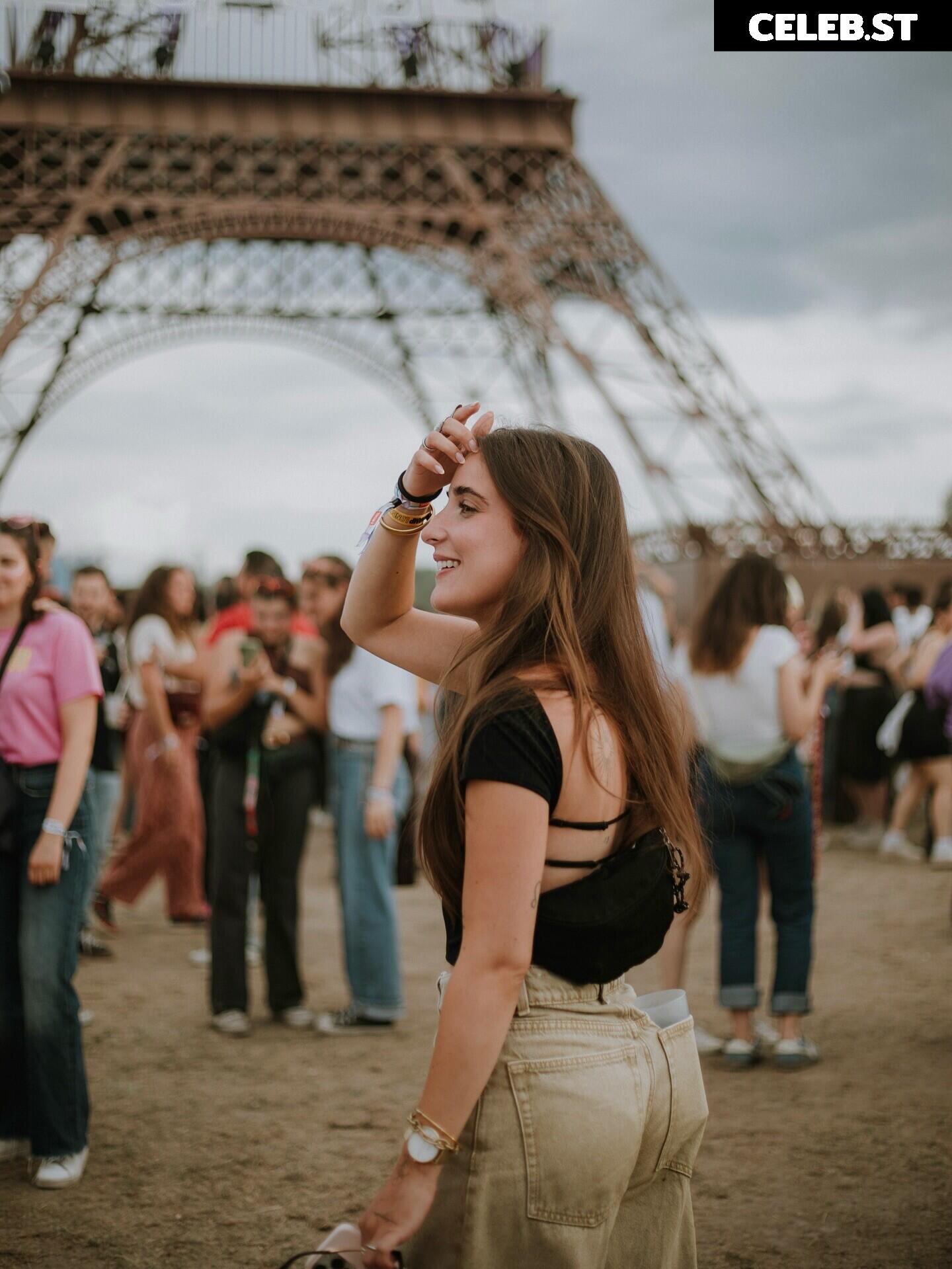 Apo / apollinegrmz / apolline_guer Image 10685394