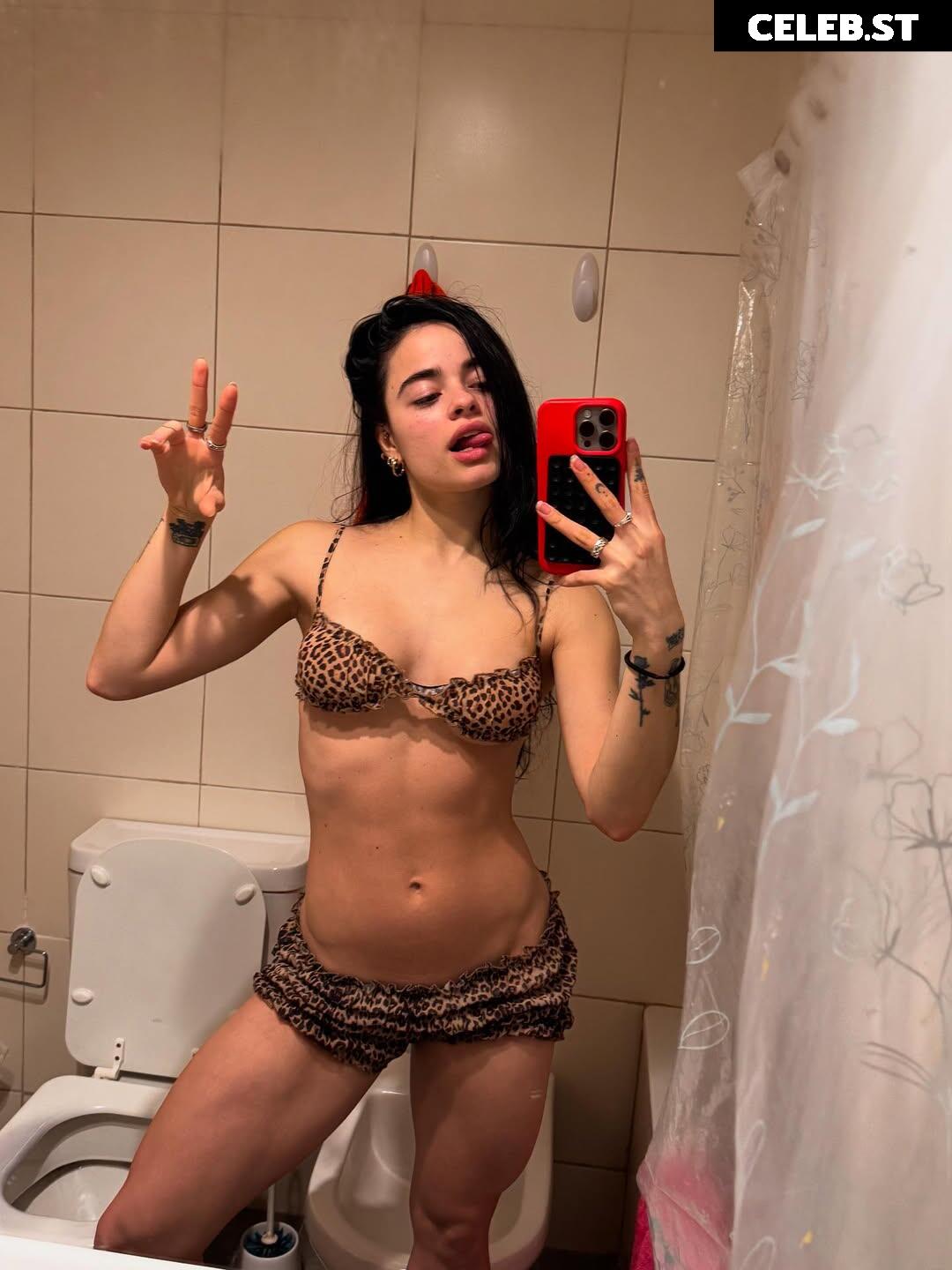 Juli Savioli Image 10684549