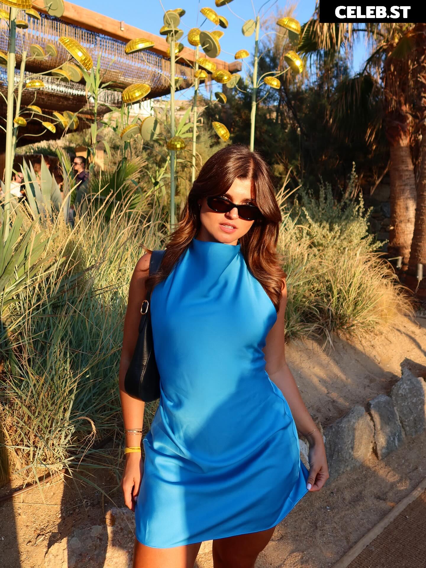 livefitelle / elle edwards Image 10684147