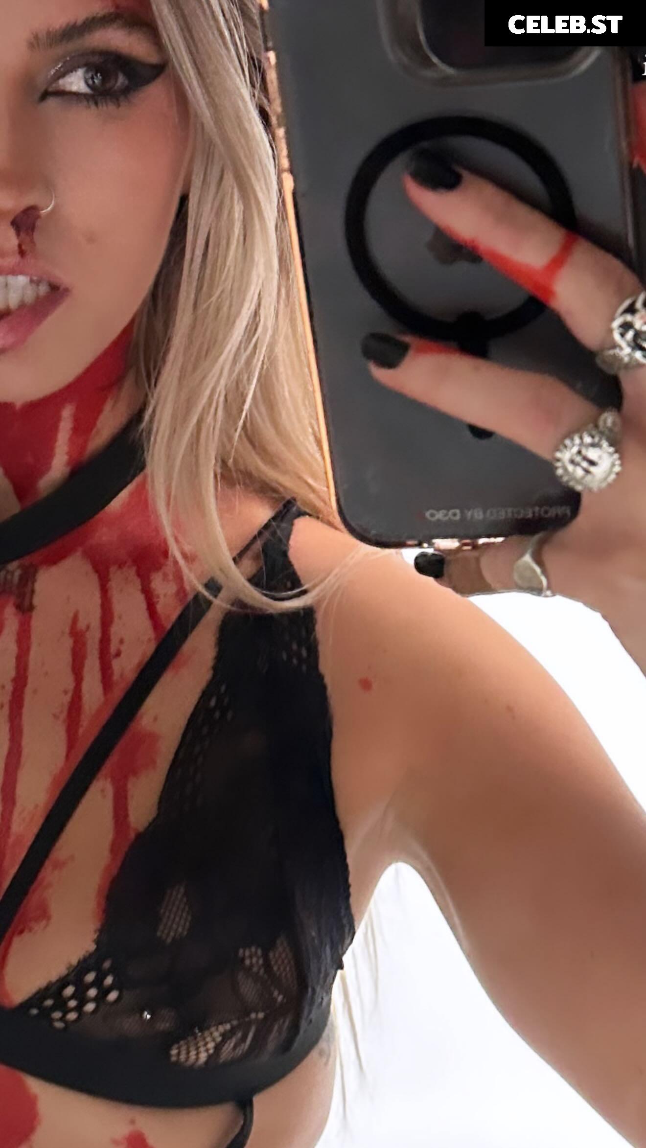 Luci / Lucii (the Alien) Image 10684265