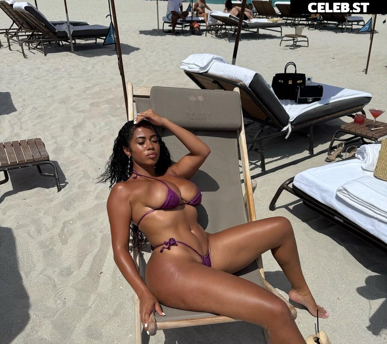 Yasmine Lopez Image 10681105