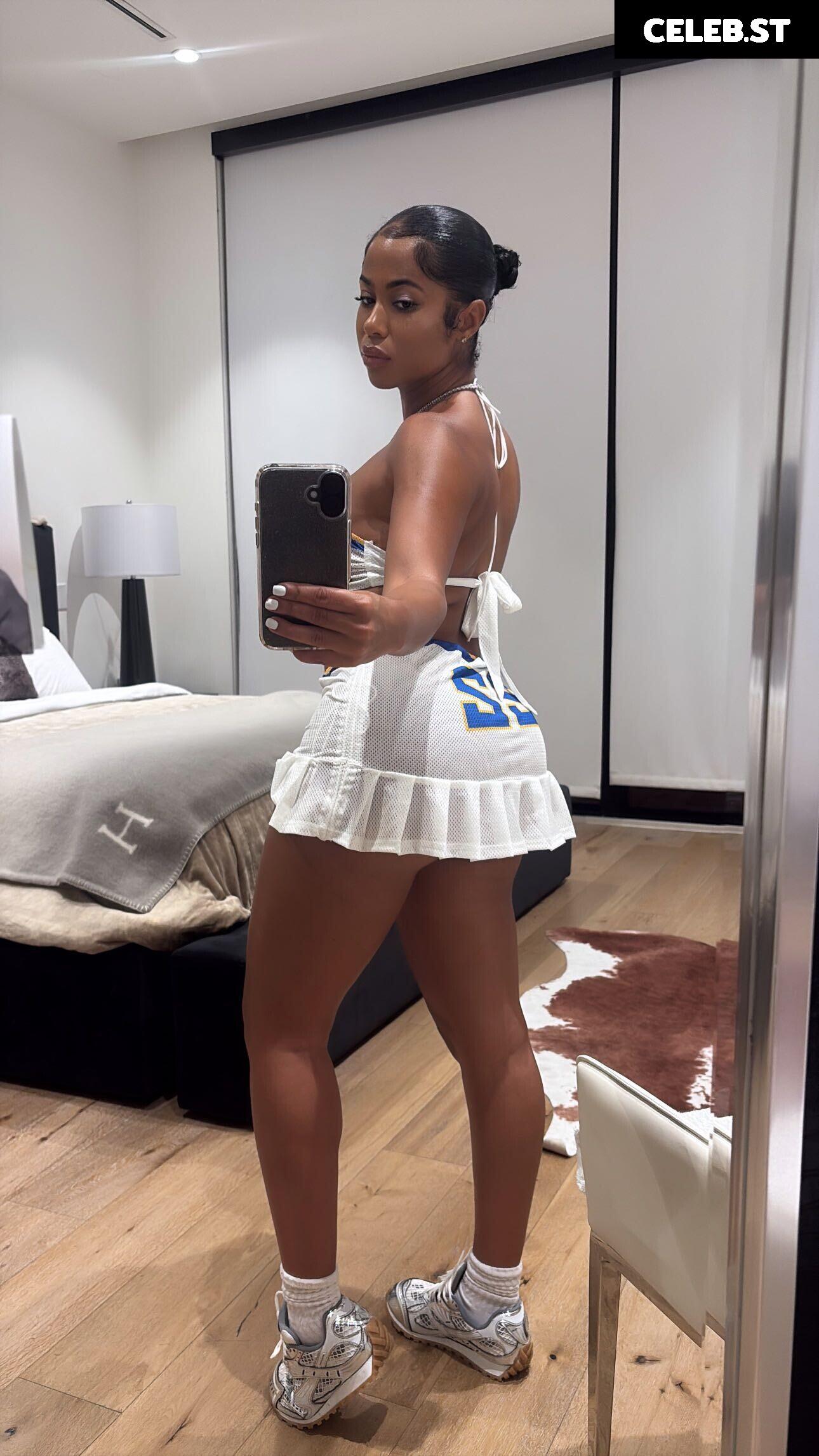 Yasmine Lopez Image 10681109