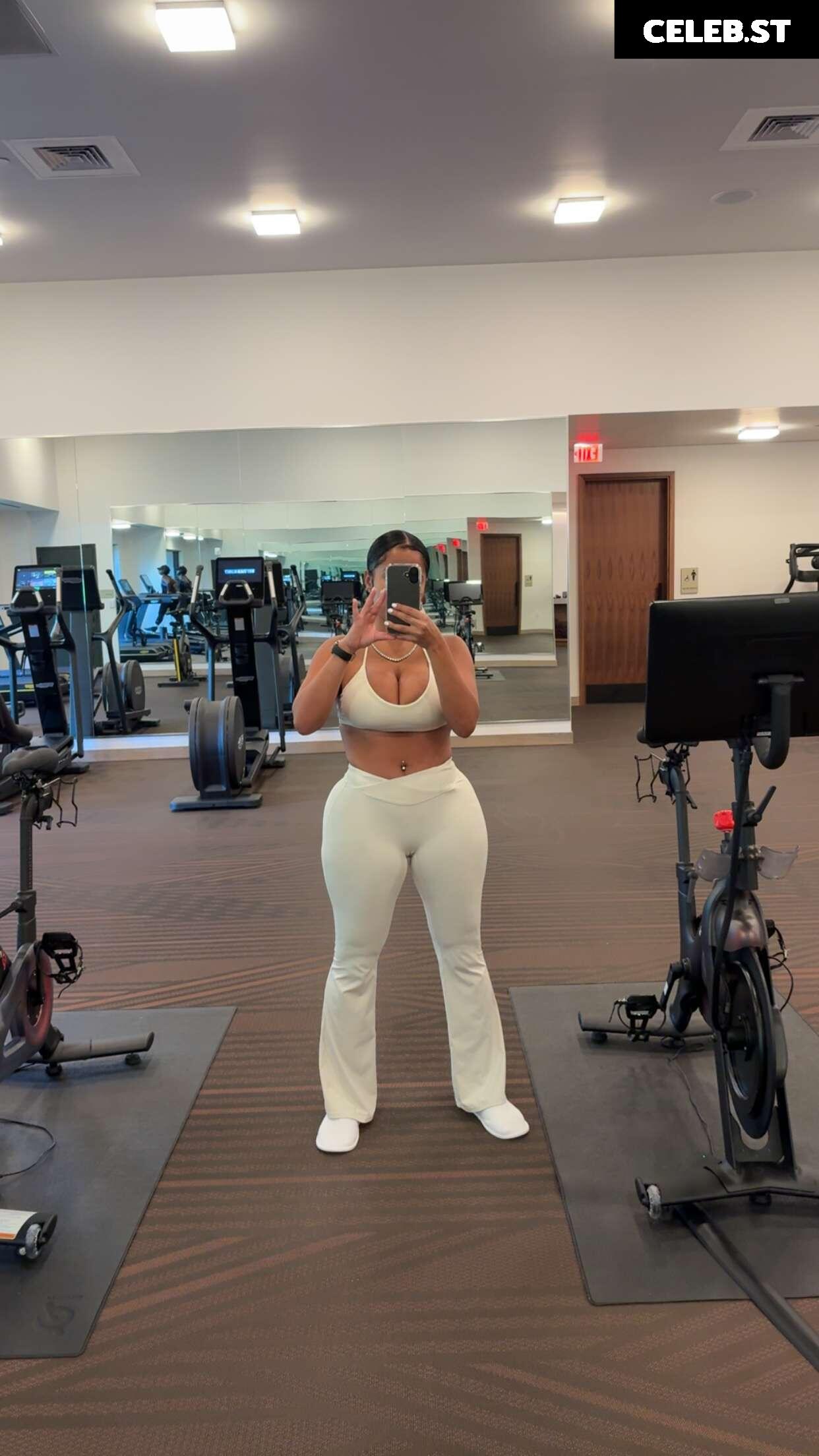 Yasmine Lopez Image 10681098