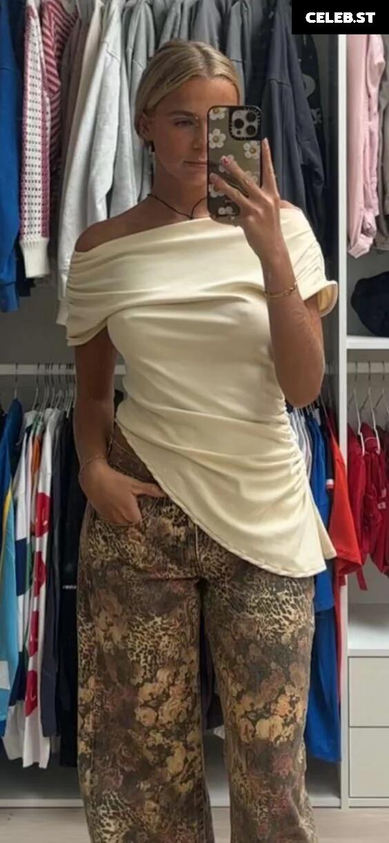 Lies Zhara (Dutch Influencer) Image 10683691