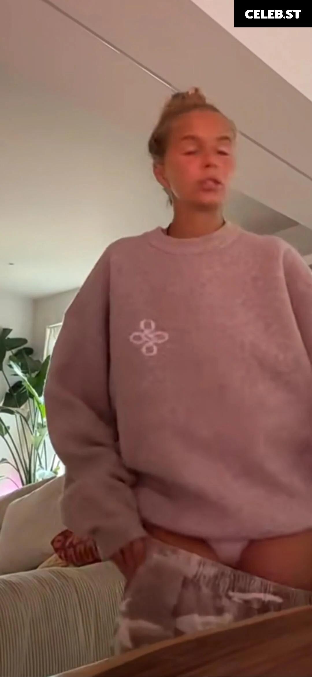 Lies Zhara (Dutch Influencer) Image 10683672
