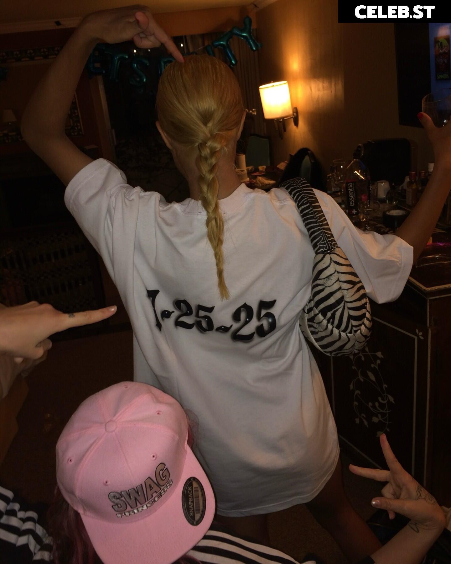 Tommy Genesis Image 10683166