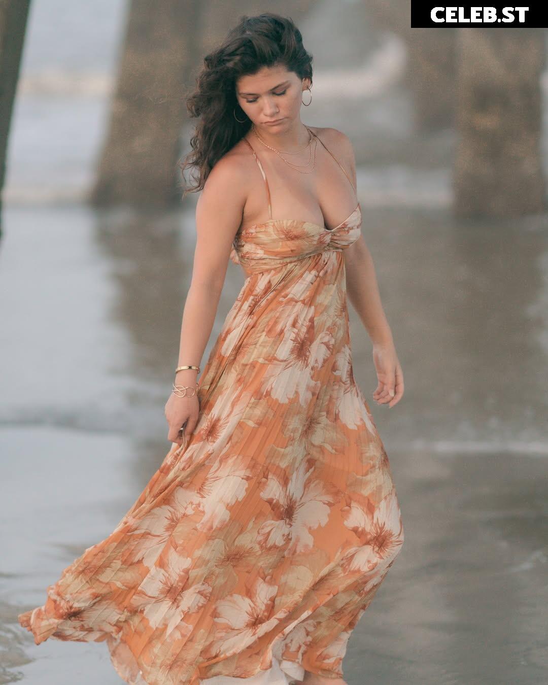 ciggybae / homeskilla_whitnit / Zendaya lookalike Image 10683295