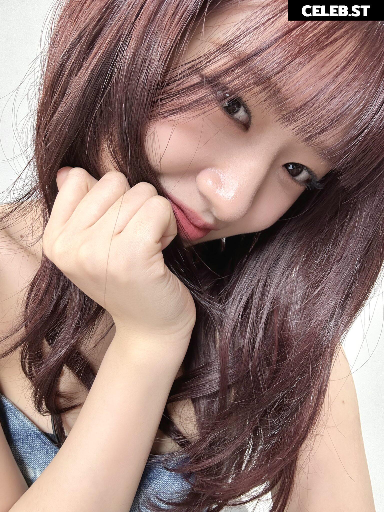 An Yujin 안유진 | YUJIN Image 10682826