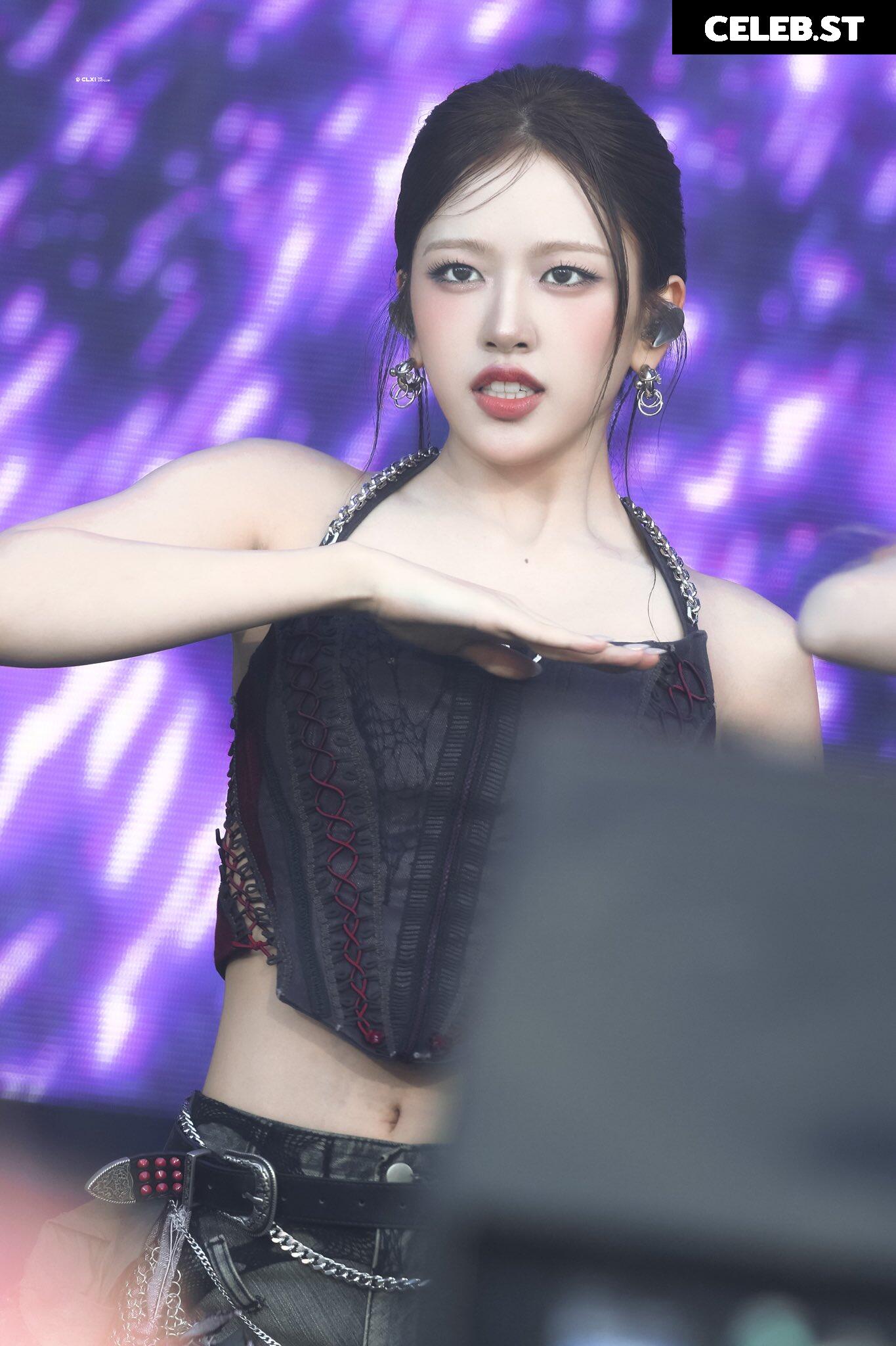 An Yujin 안유진 | YUJIN Image 10682805