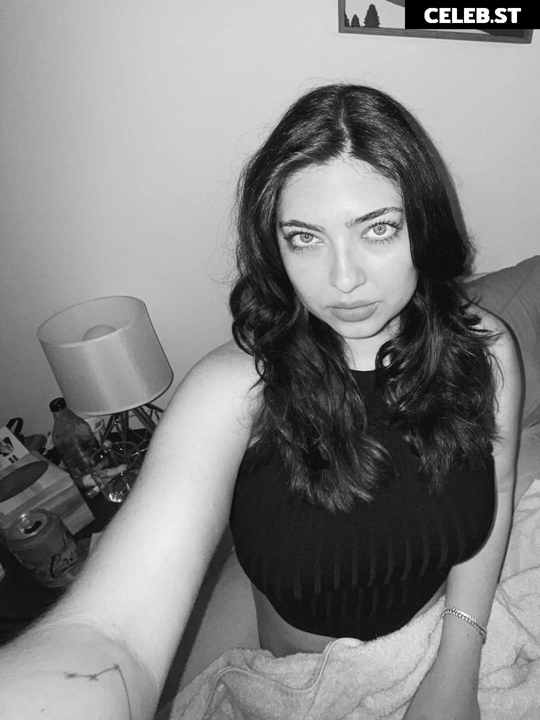 Shelby Young Image 10682543