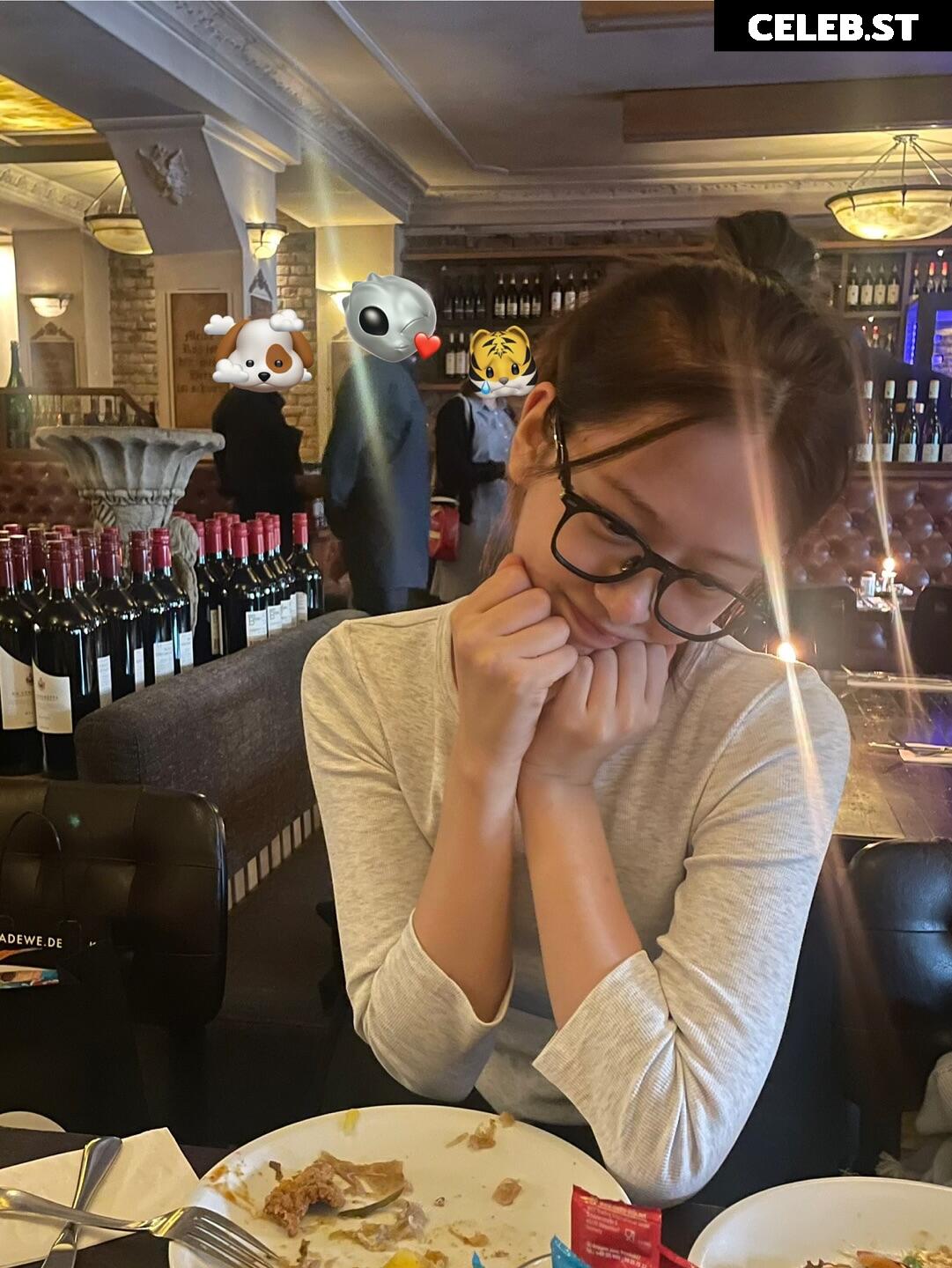 An Yujin 안유진 | YUJIN Image 10682718