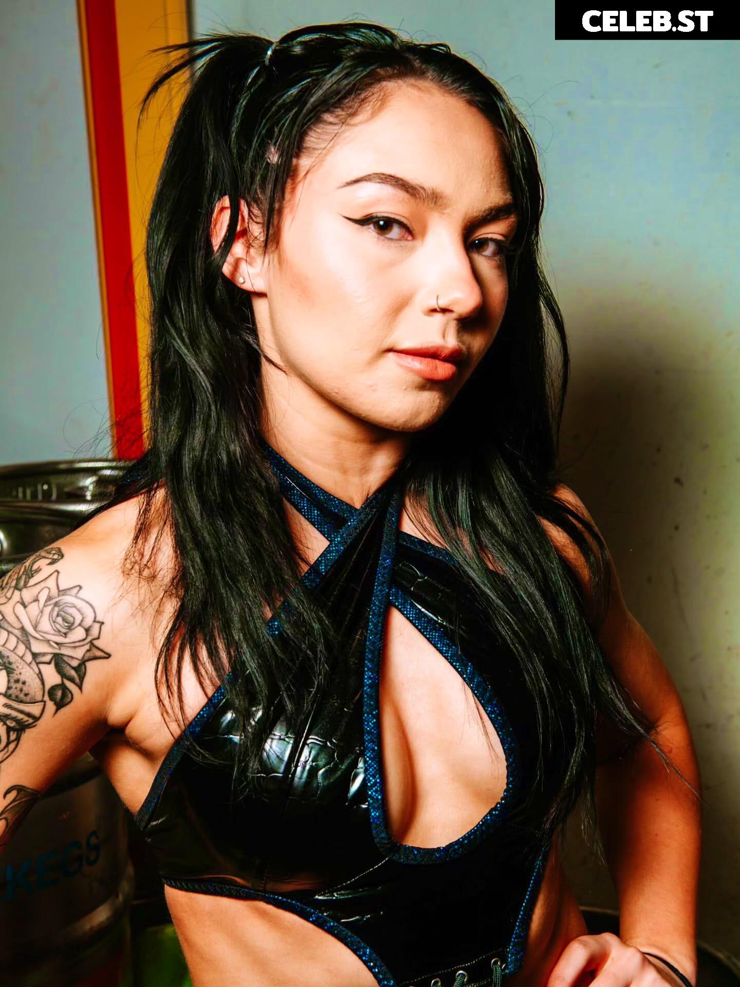 (Skye Dolecki) Skye Blue AEW Image 10689507