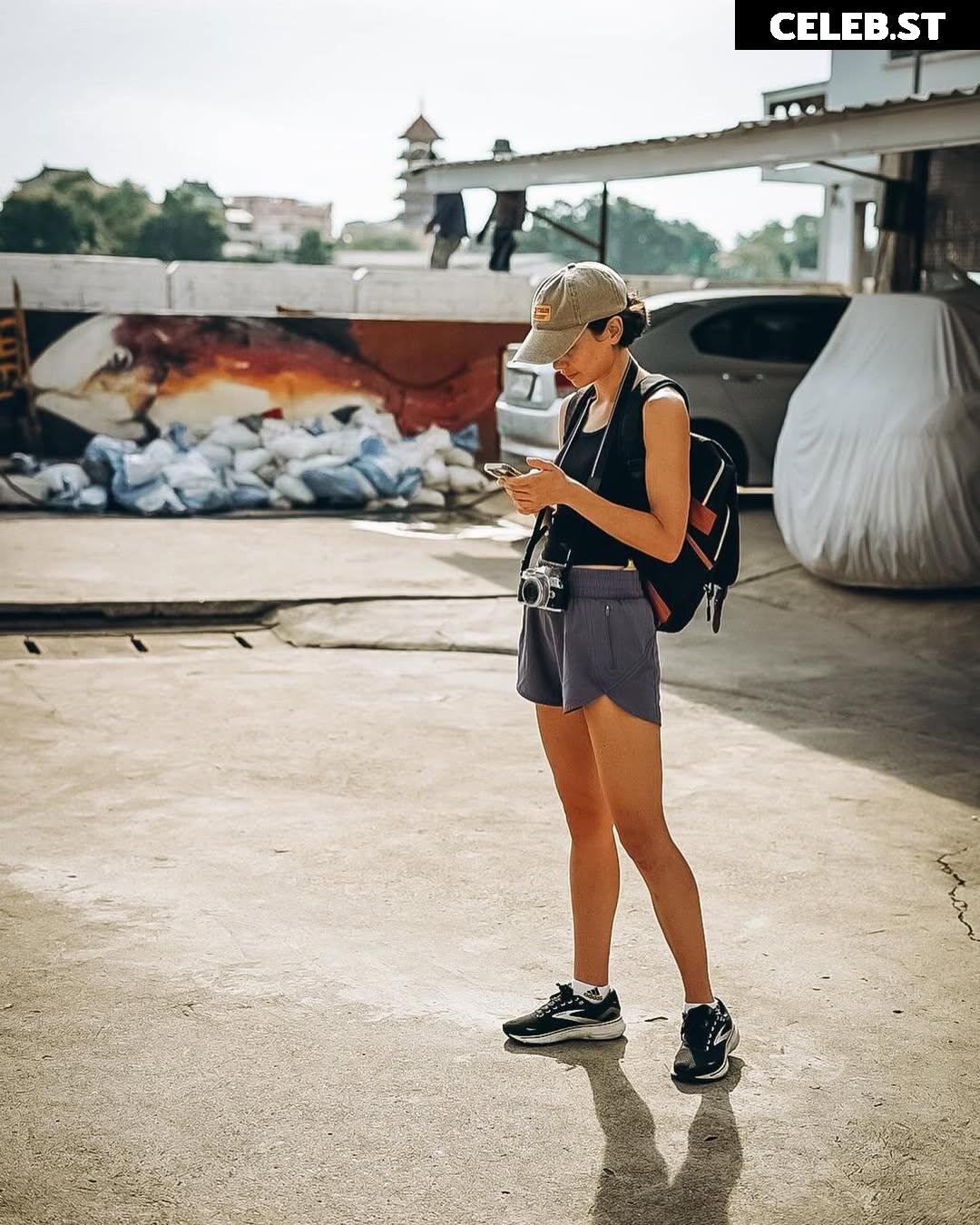 Sydney Chandler Image 10689690