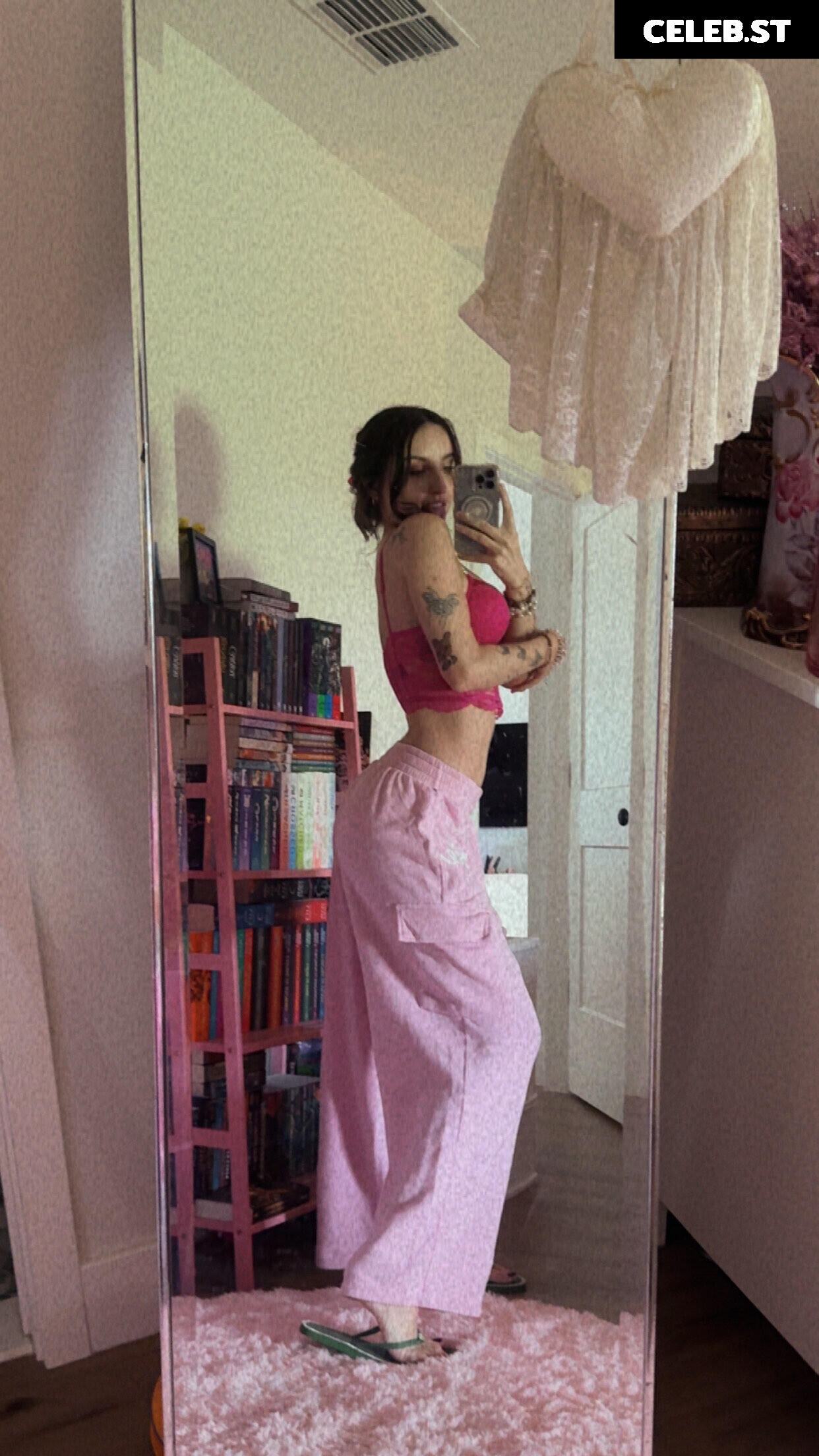 beebee ASMR Image 10543298