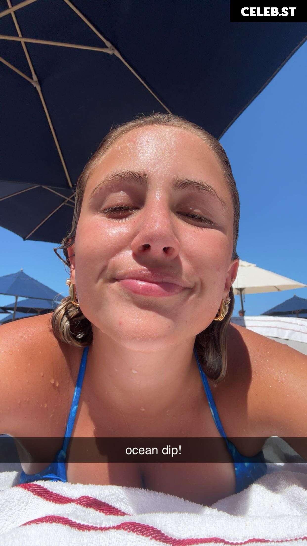 Ava Kolker Image 10519703