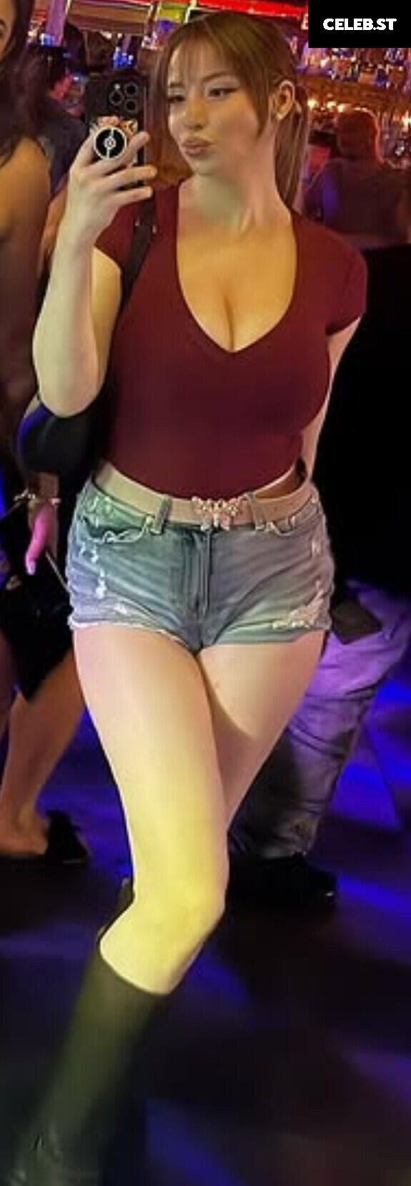 Izzy G (pnkysparkles) Image 10598921