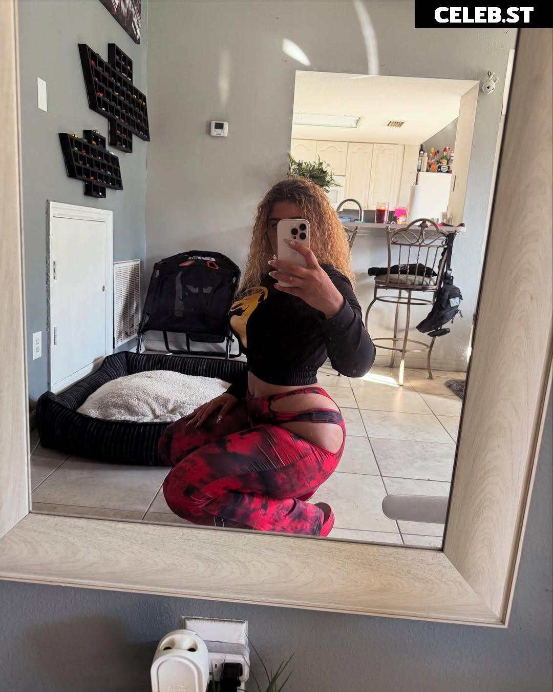 JustYeliz Image 10598068