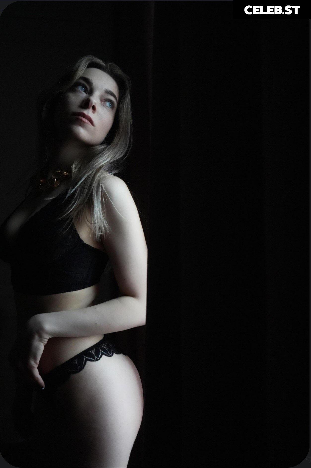Dina Belenkaya Image 1059049